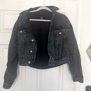 Cropped urban outfitters black denim jacket